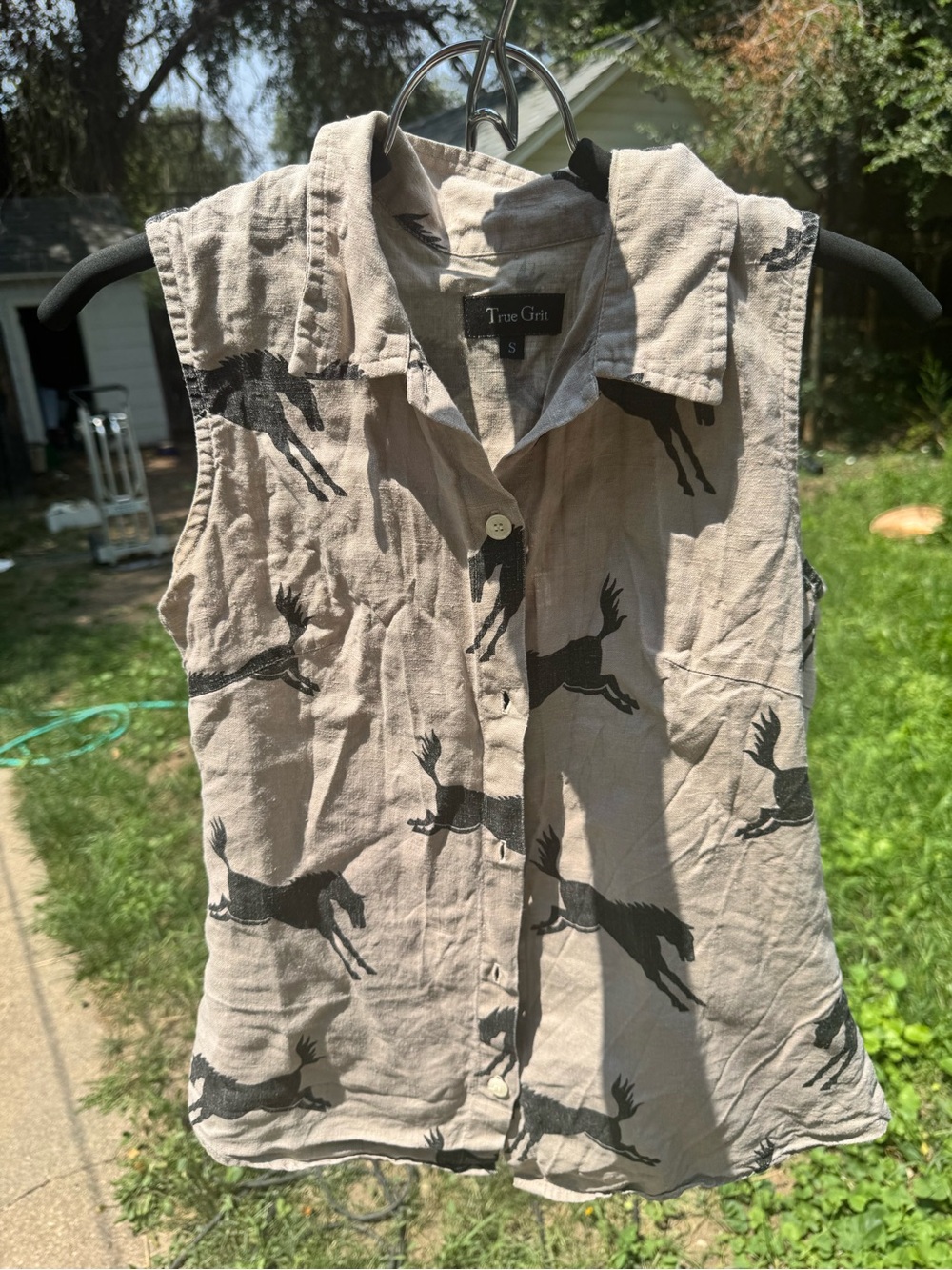 True Grit Beige Button-Front Sleeveless Top with Black Horse Print